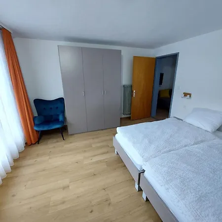 Haus Oberdorf 公寓 *